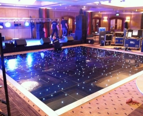 Dancingonstars_Black_LED_dancefloor