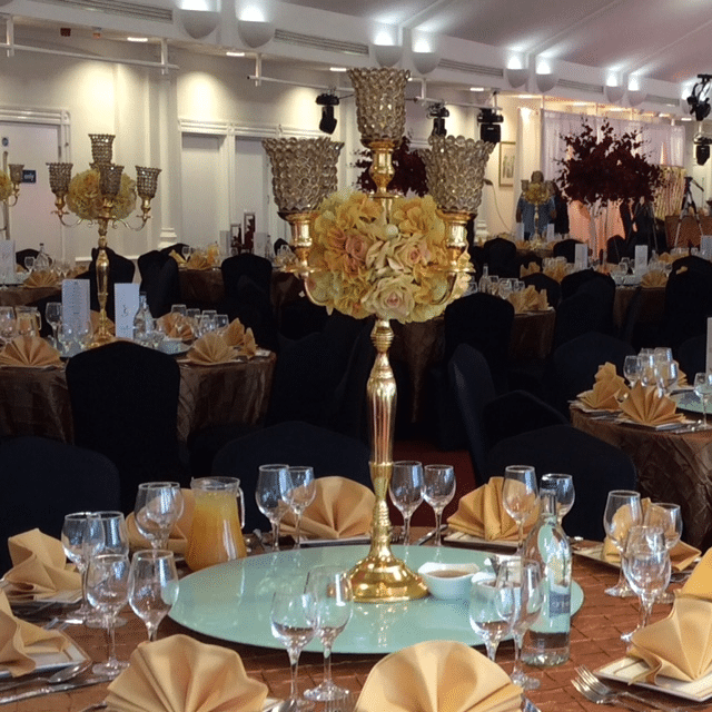 Centrepiece hire London Table decorations & Centrepeices for Weddings