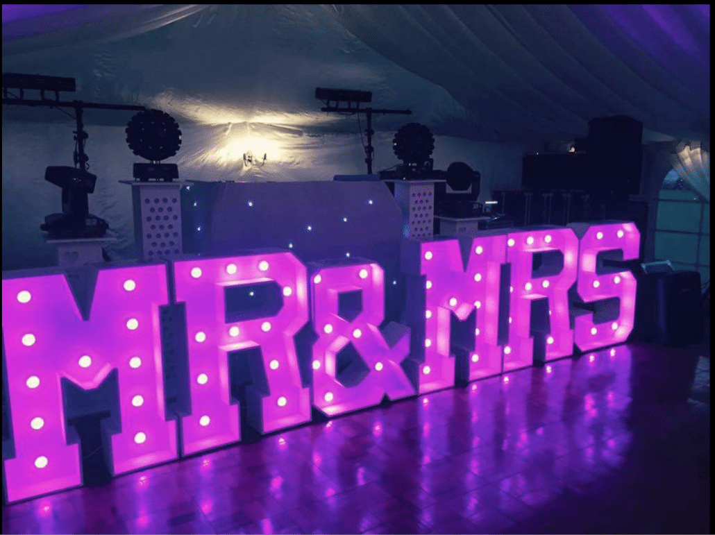 LED Dance Floor Hire London, UK Starlit LED DanceFloor Hire Dancing