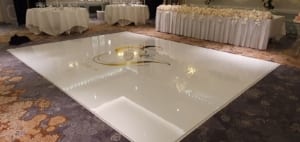 White seamless dance floor for weddings